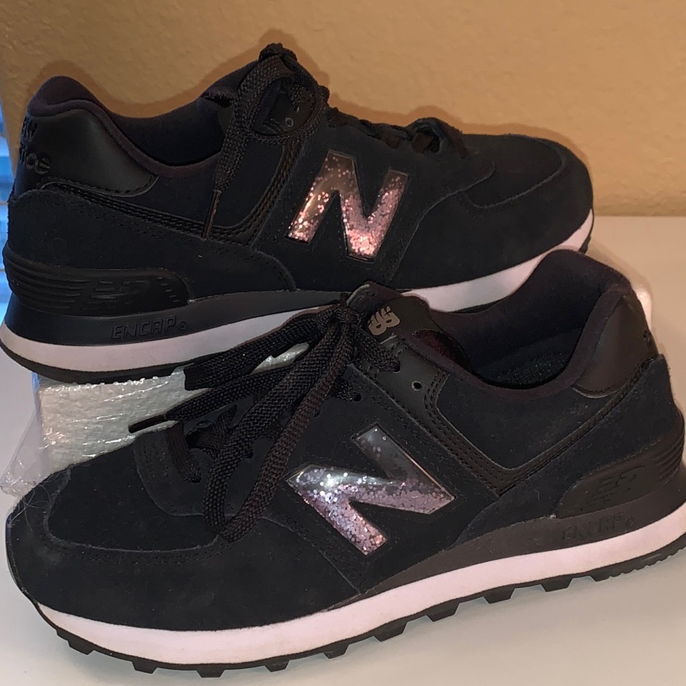 New Balance tennis shoes black suede taupe glitter - Picture 1 of 8